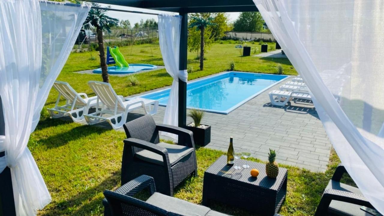 Domki Black Pearl Mielno Basen Sauna Jacuzzi Exterior foto